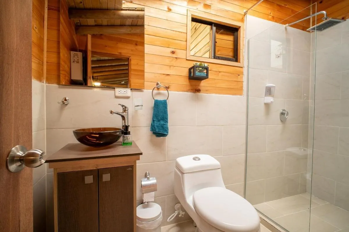Cabana Con Jacuzzi, Masaje En Sitio Opcional Y Chimenea Romantica-Santa Elena Medellin 0*,  Colombia