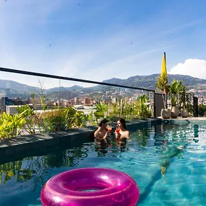Patios Cool Living Medellín