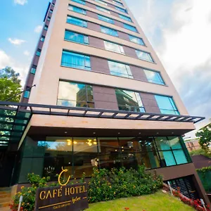 4* Hotel Café