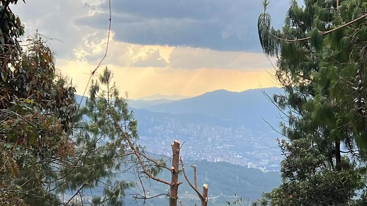 Cabana Con Jacuzzi, Masaje En Sitio Opcional Y Chimenea Romantica-Santa Elena Medellín Chalet